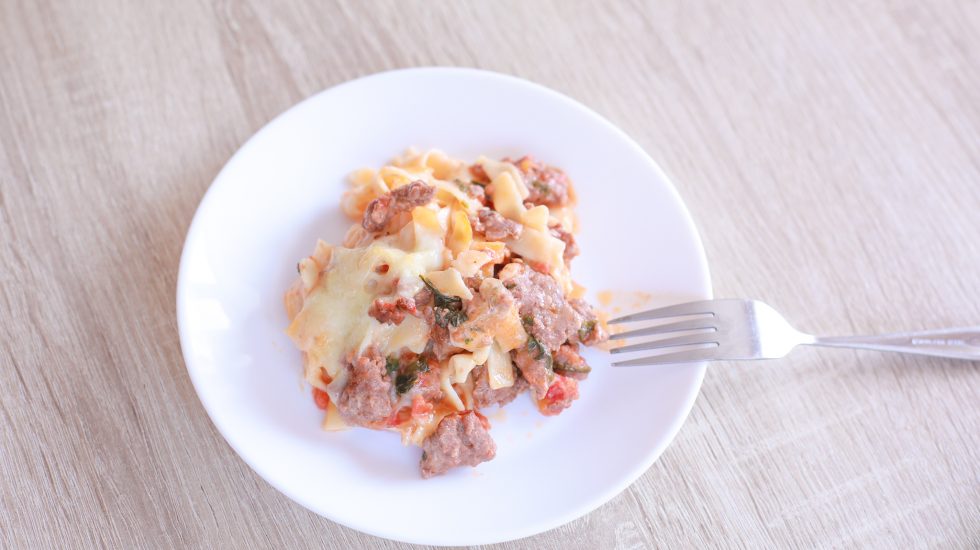 Паста (макарони) з м'ясом, рецепт на вечерю чи обід